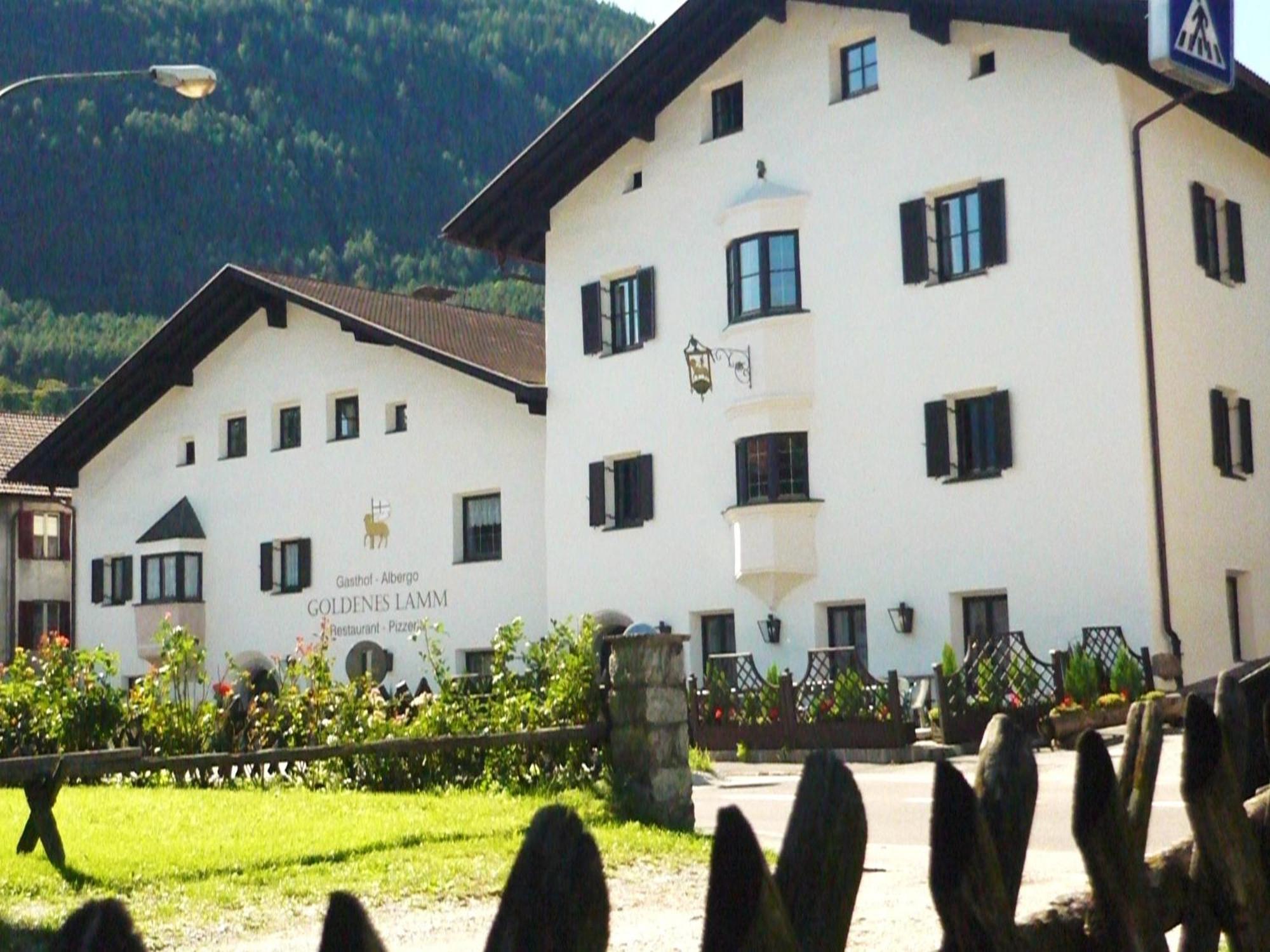 Gasthof Goldenes Lamm Vahrn Kültér fotó